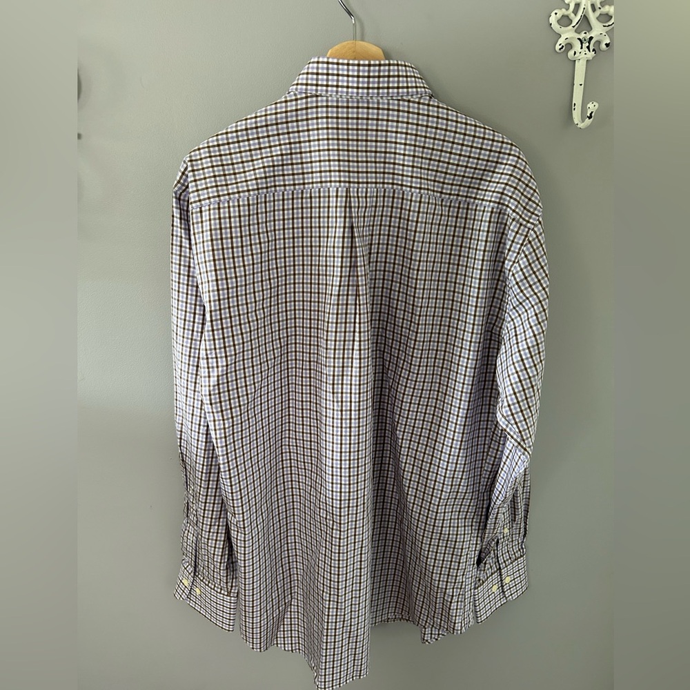 Men’s Peter Millar shirt size Large